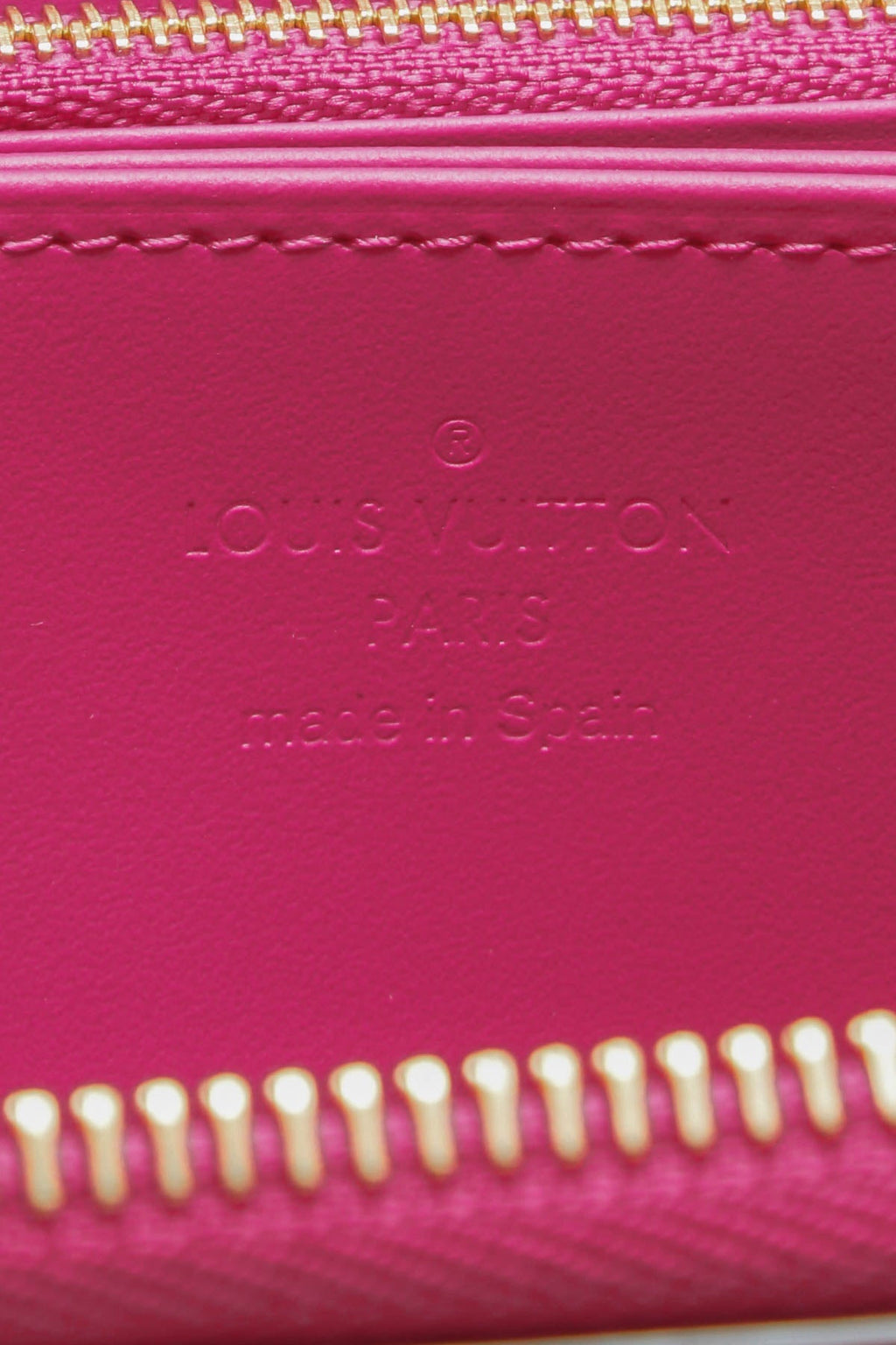 Vernis Valentine's Day Zippy Wallet - Fuchsia Pink
