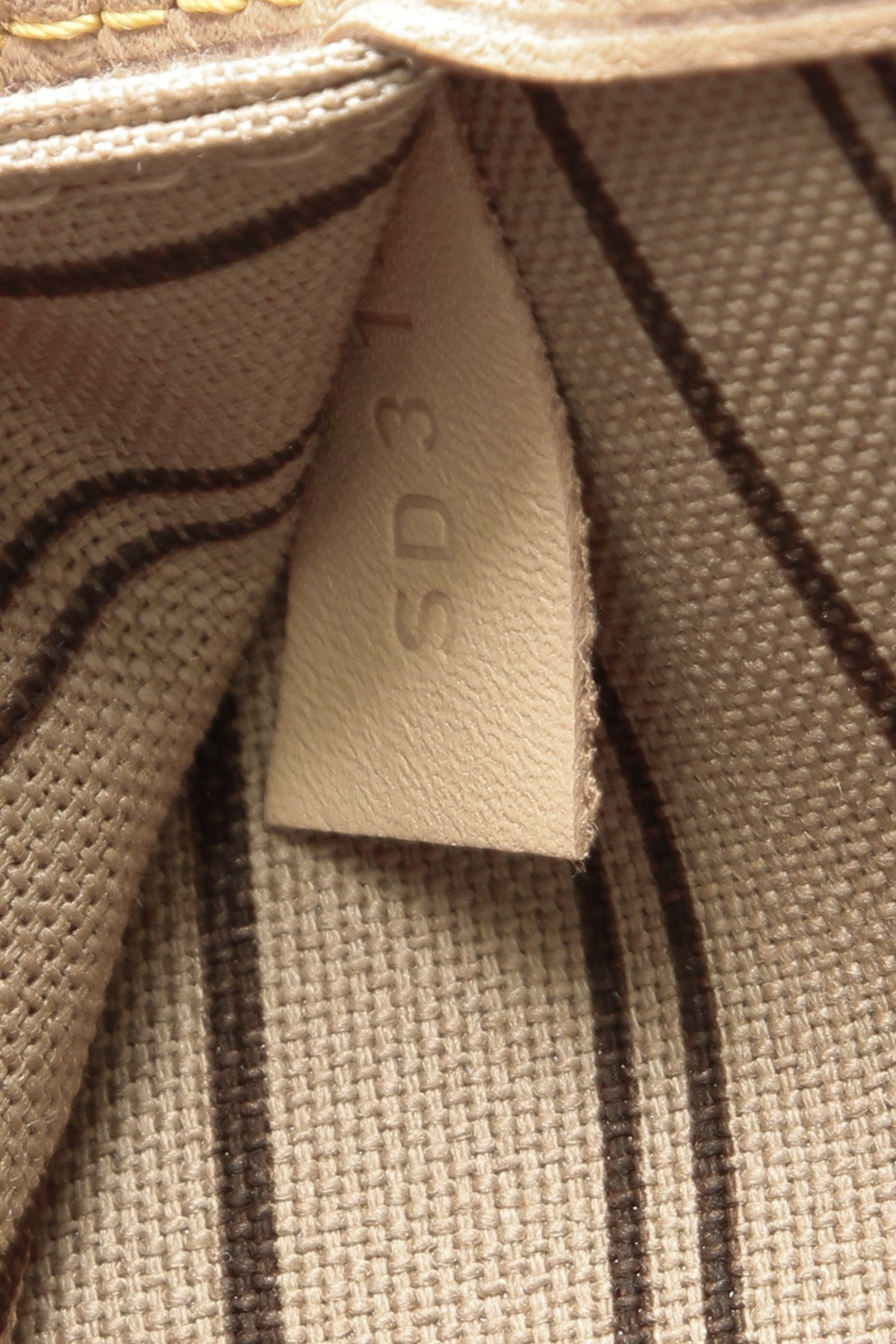 Neverfull MM Tote Bag - Monogram