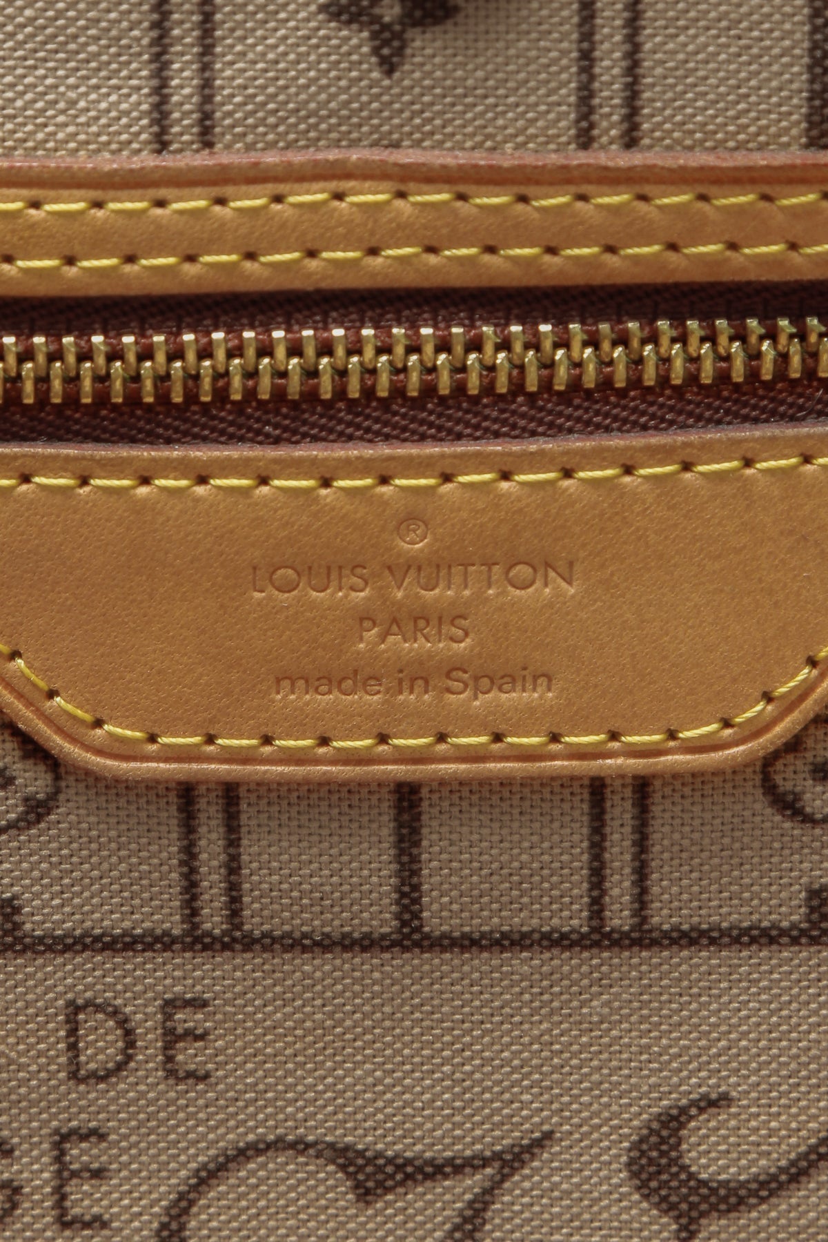 Neverfull MM Tote Bag - Monogram
