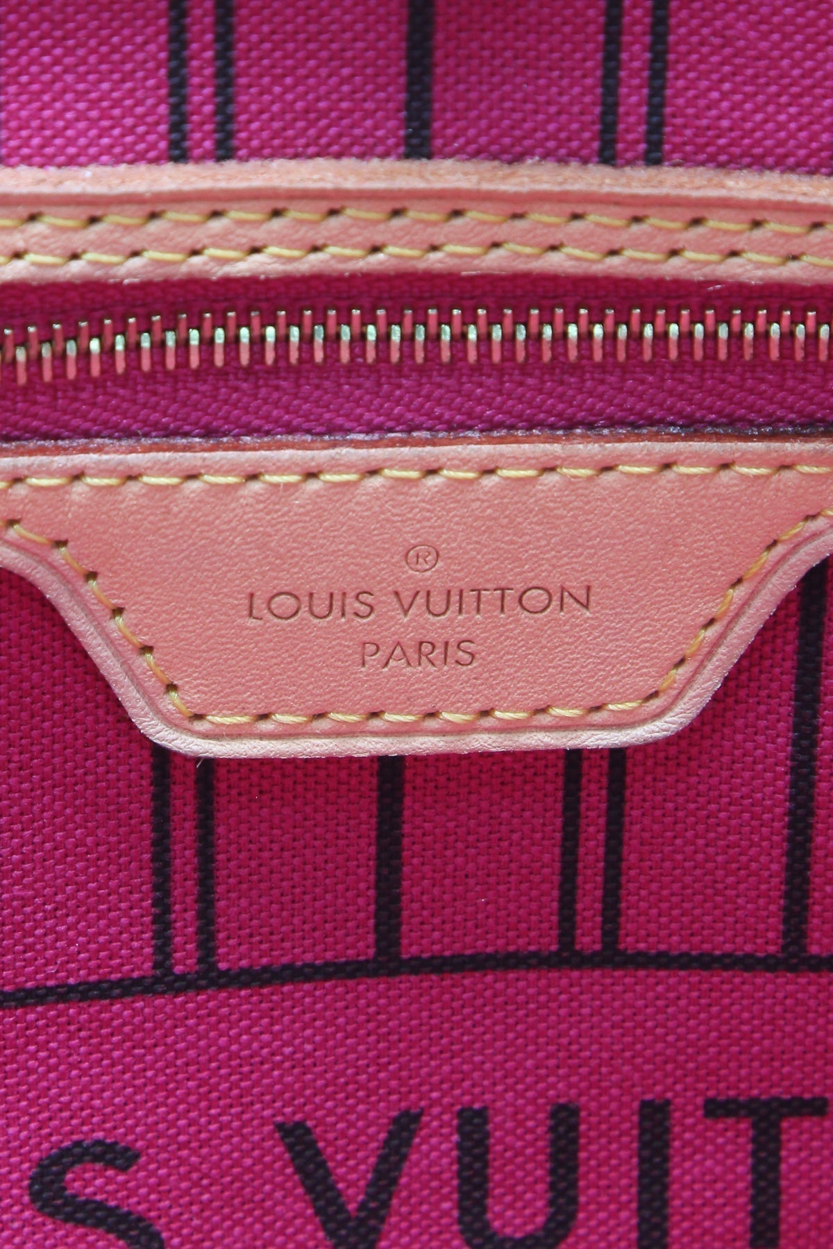 Neverfull MM Tote Bag - Monogram