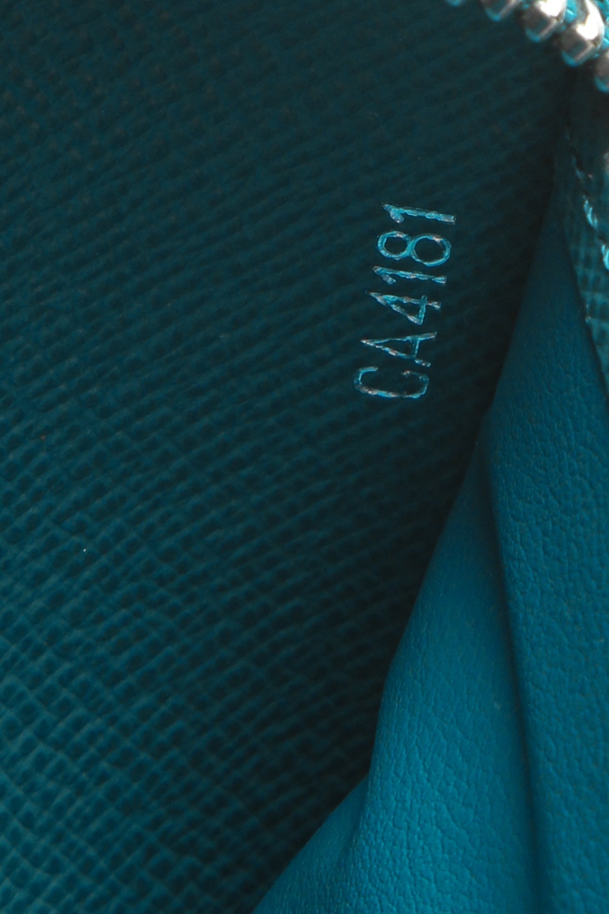 Epi Zippy Wallet - Cyan