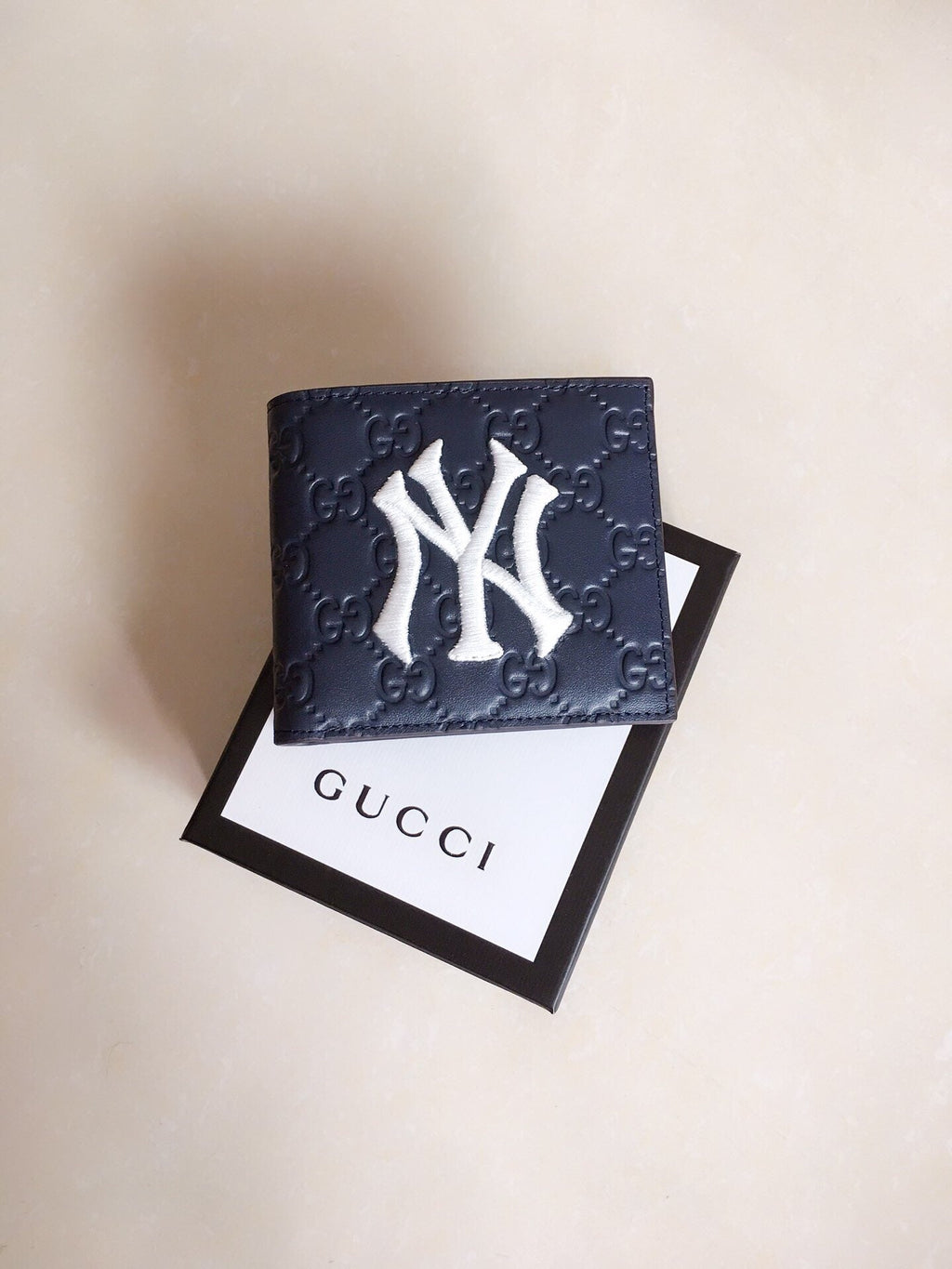 Gucci Bi-Fold Wallet 11cm