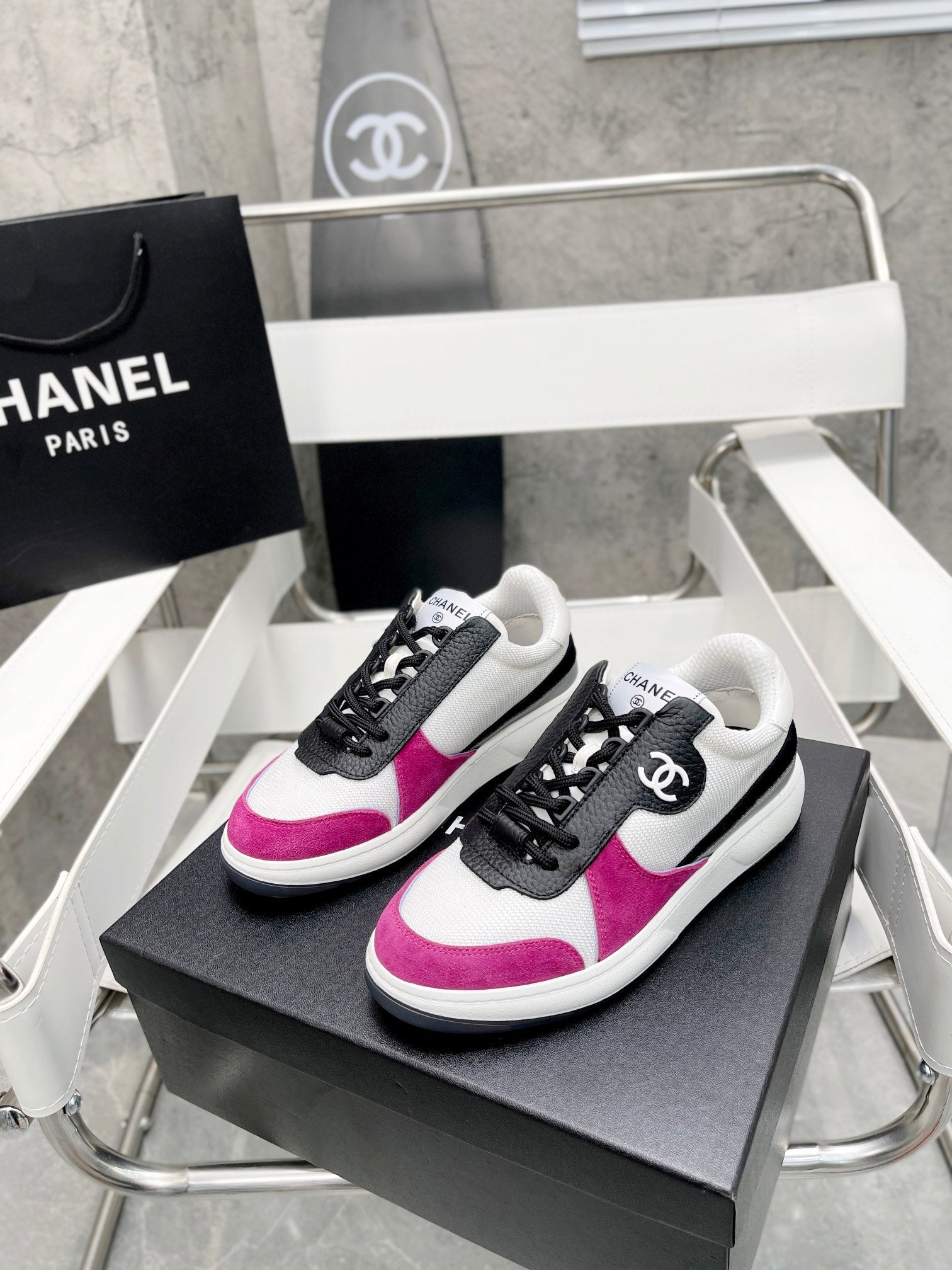 Chanel Trainers Sneakers White/Pink