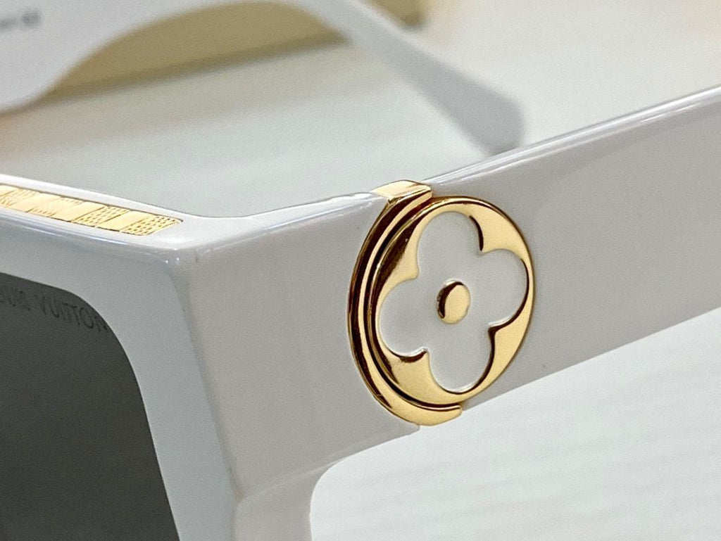 Louis Vuitton Grease Mask Sunglasses