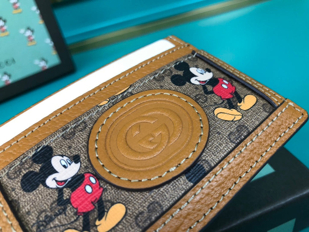 Gucci Disney Mickey Beige Cardholder 10cm