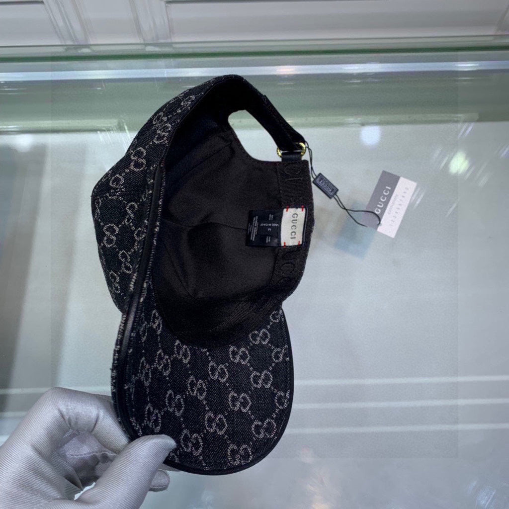 Gucci Canvas Baseball Cap with Web Black
