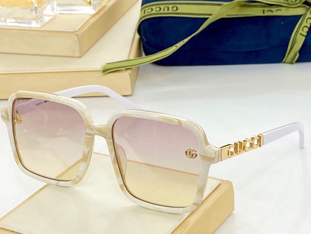 Gucci Square Frame Sunglasses