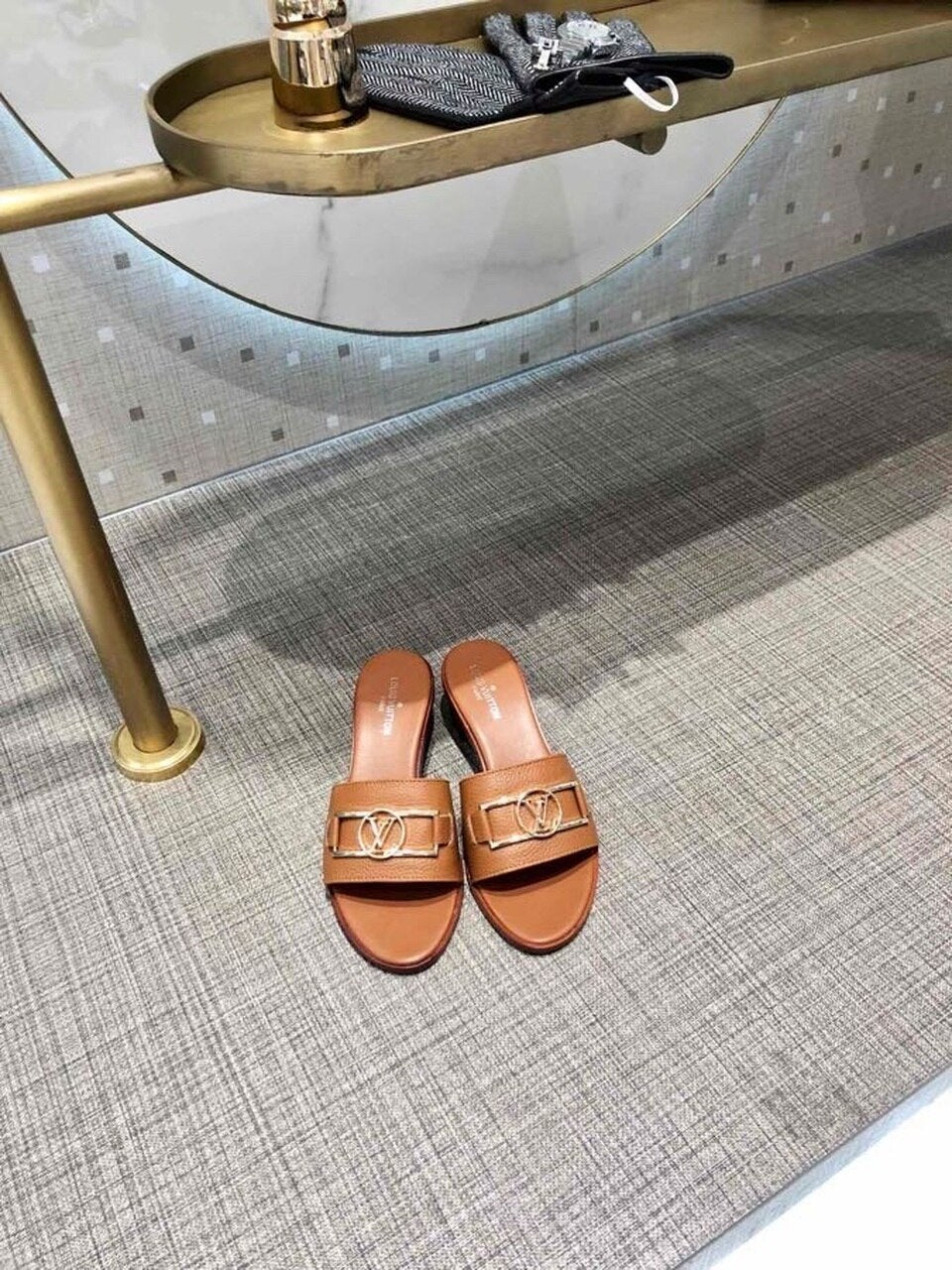 Louis Vuitton Lock It Mules Calfskin Leather Spring/Summer 2020 Collection 1A64MN Tan