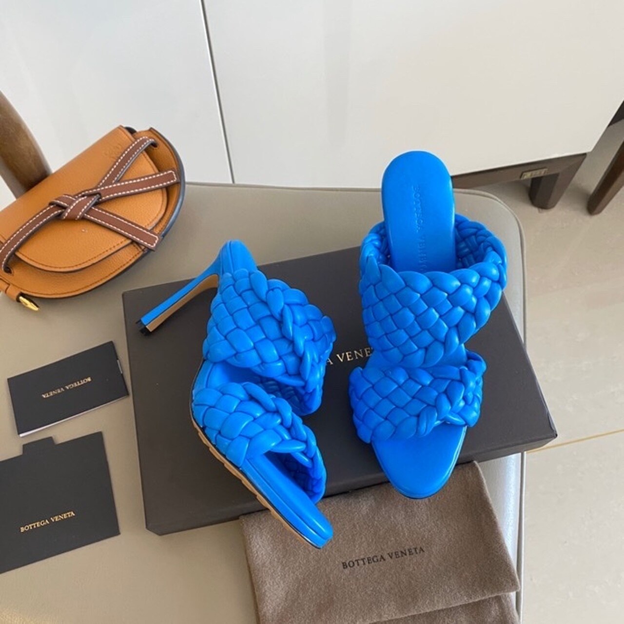 Bottega Veneta Curve Sandals 9.5cm Heel Lambskin Leather Spring/Summer 2020 Collection, Electric Blue