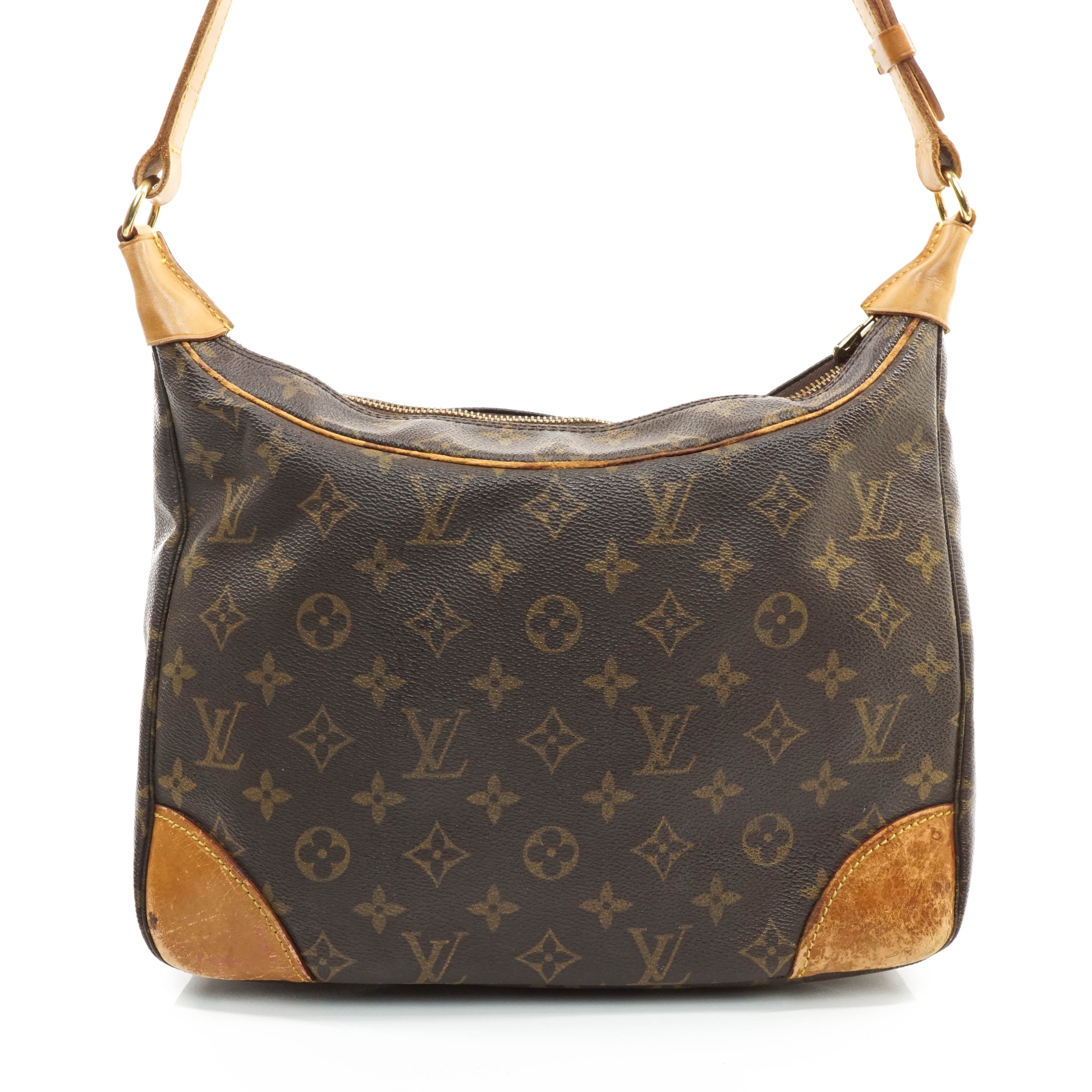 Louis Vuitton Boulogne 30 Crossbody