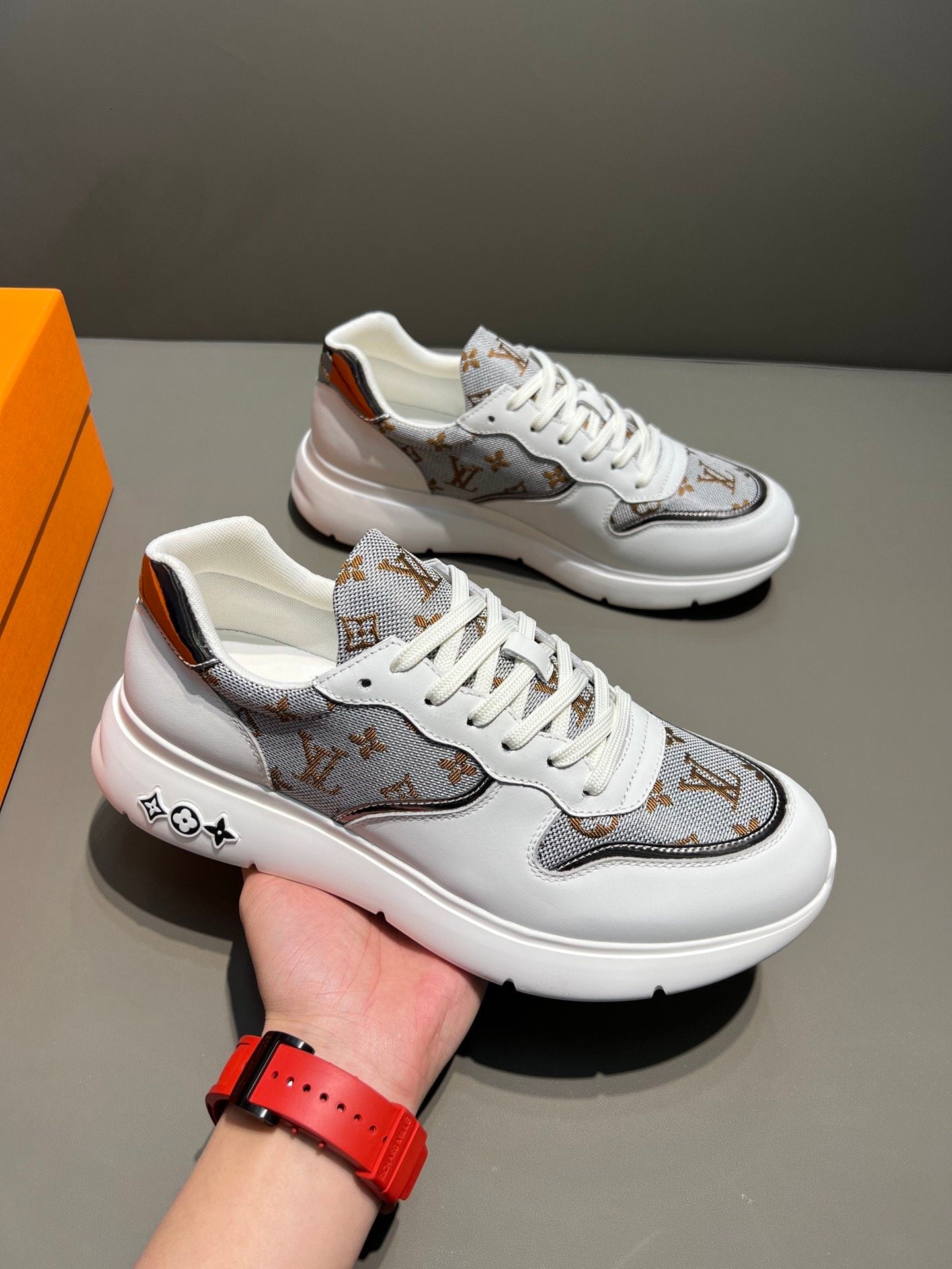 Louis Vuitton Trainer Sneaker
