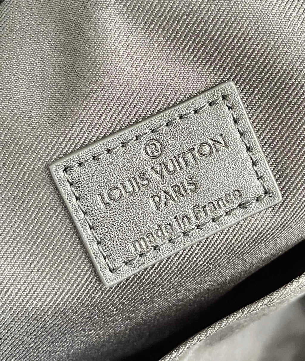 Louis Vuitton Dean Backpack 42cm Brown