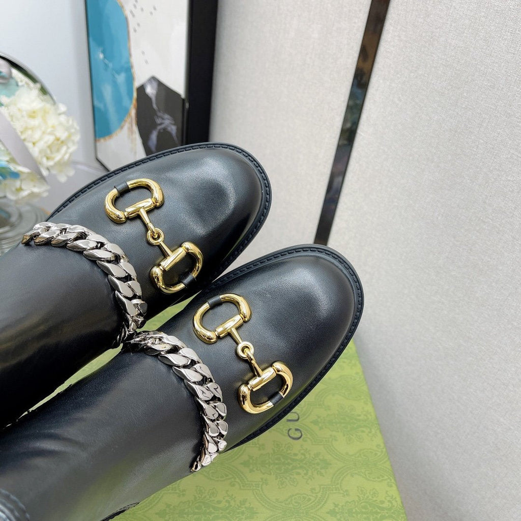 Gucci Ankle Chelsea Boots With Chain Black