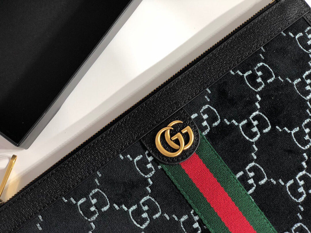 Gucci Off The Grid Pouch