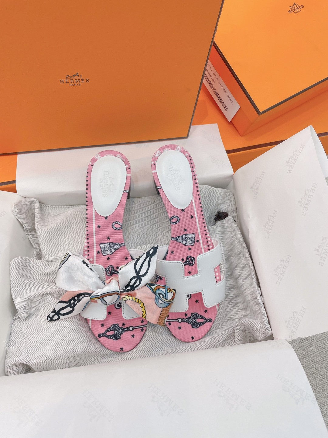 Hermes Oasis Pink