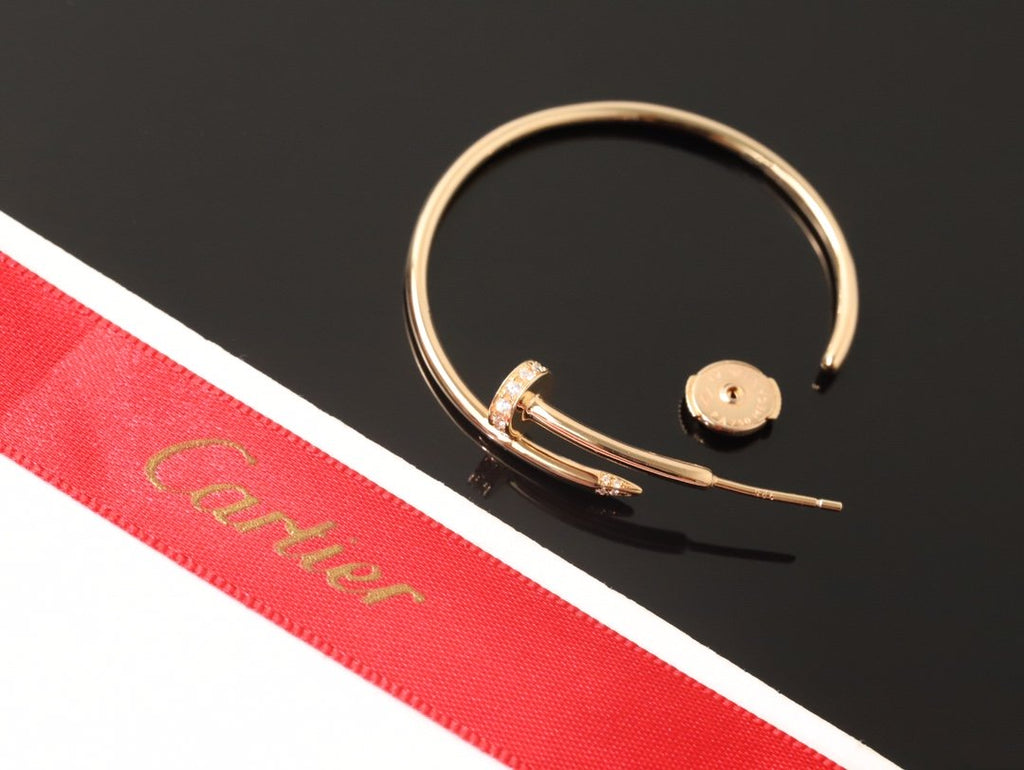 Cartier Earing Gold