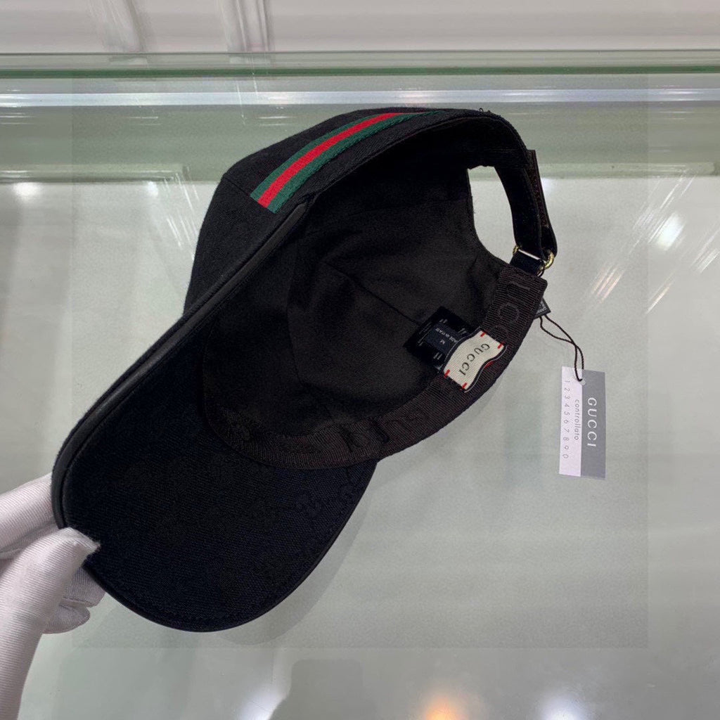 Gucci Canvas Baseball Cap with Web