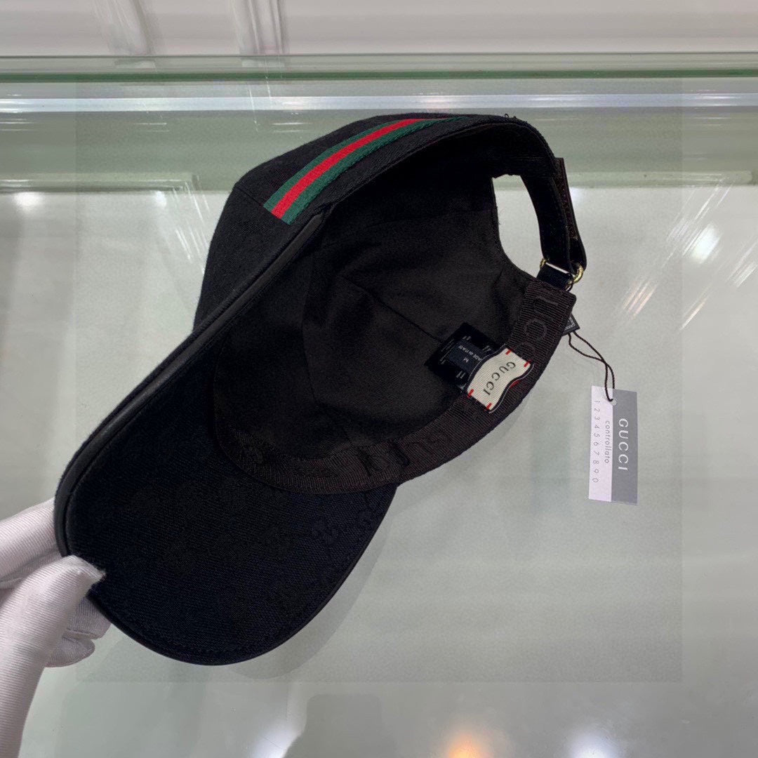 Gucci Canvas Baseball Cap with Web