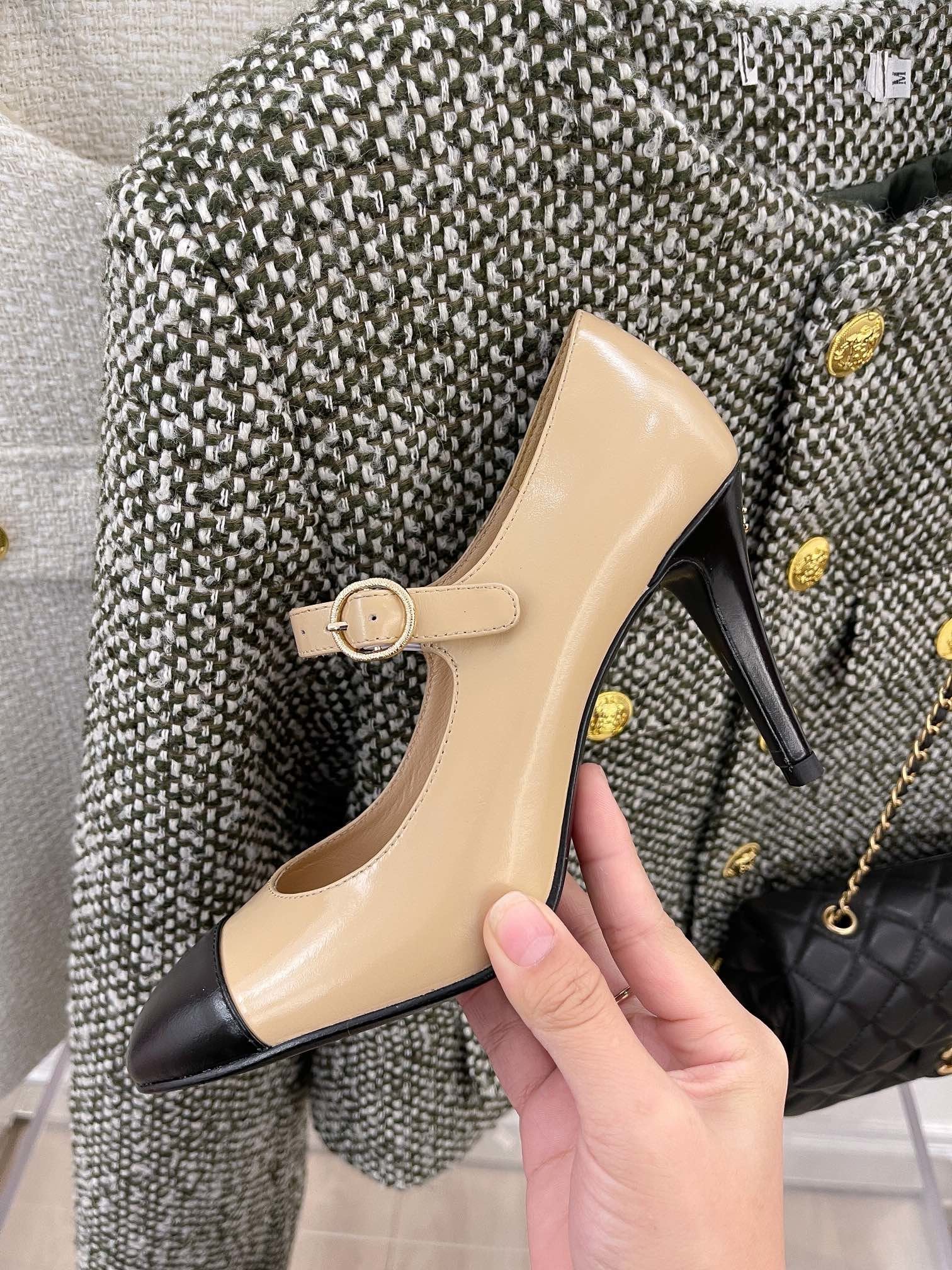 Chanel Open Shoes Beige
