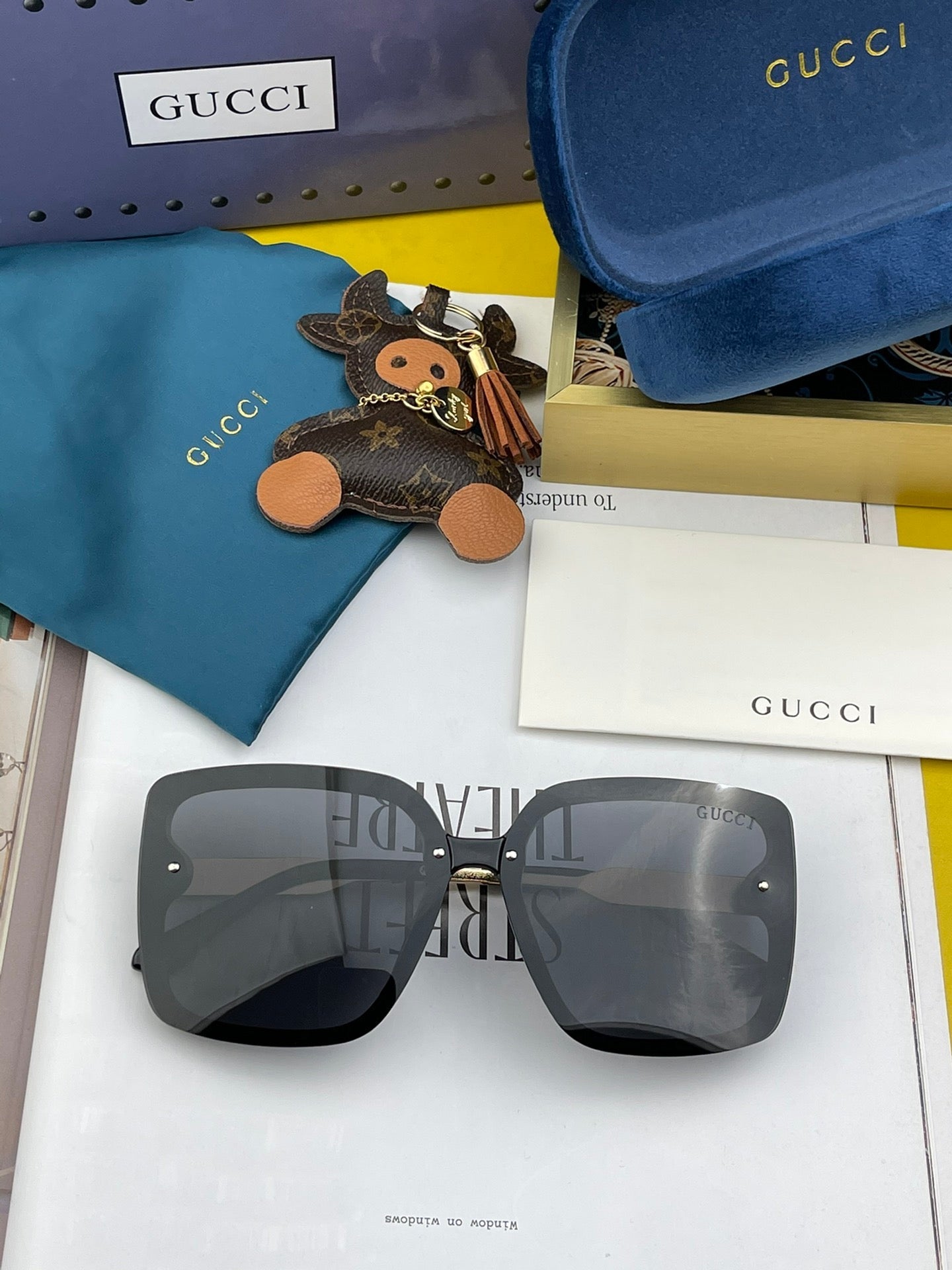 Gucci Rectangular Frame Sunglasses