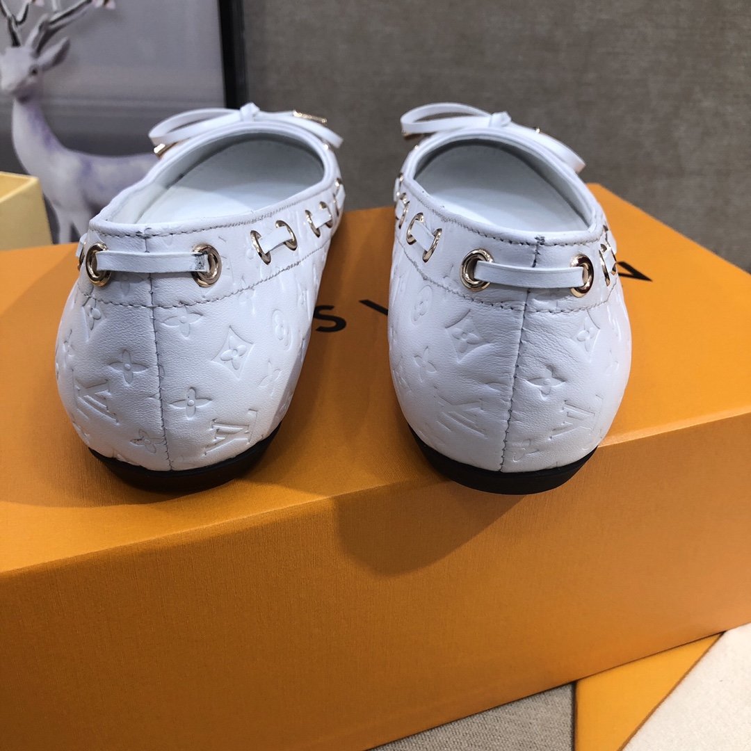 Louis Vuitton Gloria Flat Loafer White