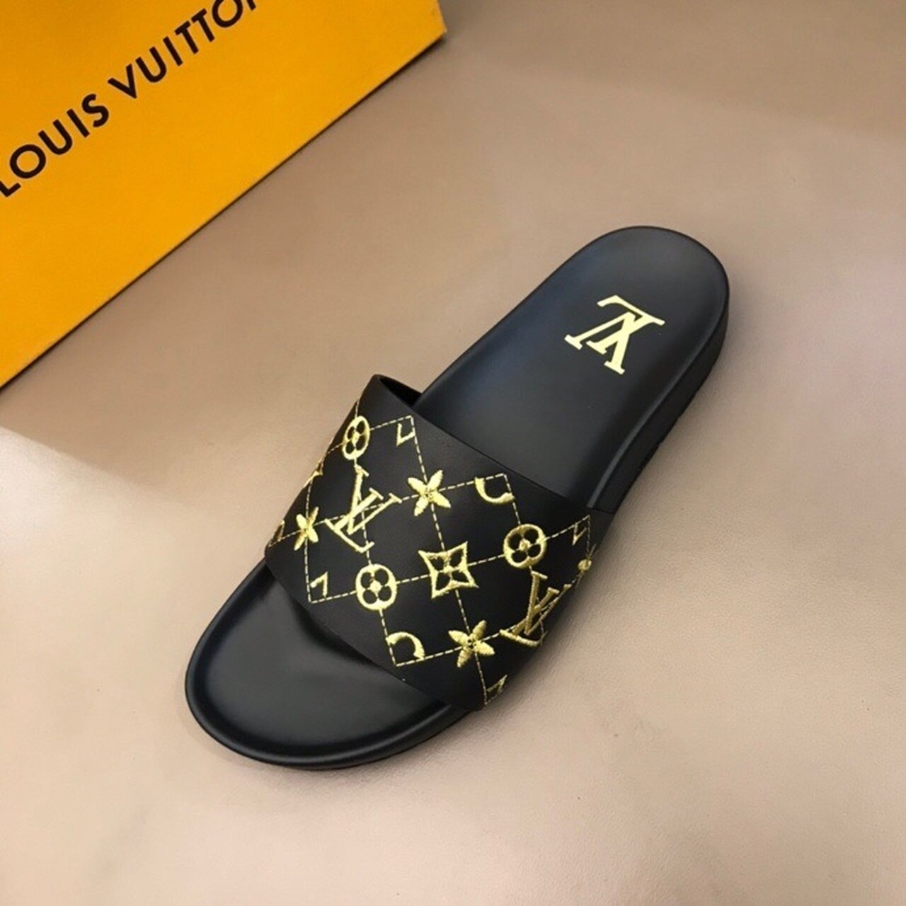Louis Vuitton Mens Sandals Monogram Canvas Spring/Summer Collection Black/Yellow