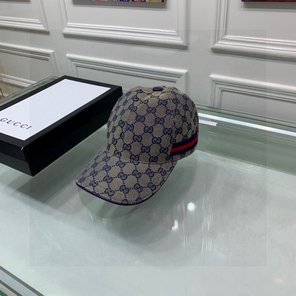 Gucci Canvas Baseball Cap with Web