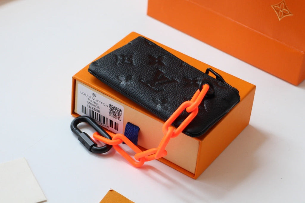 Louis Vuitton Clutch 13cm Black
