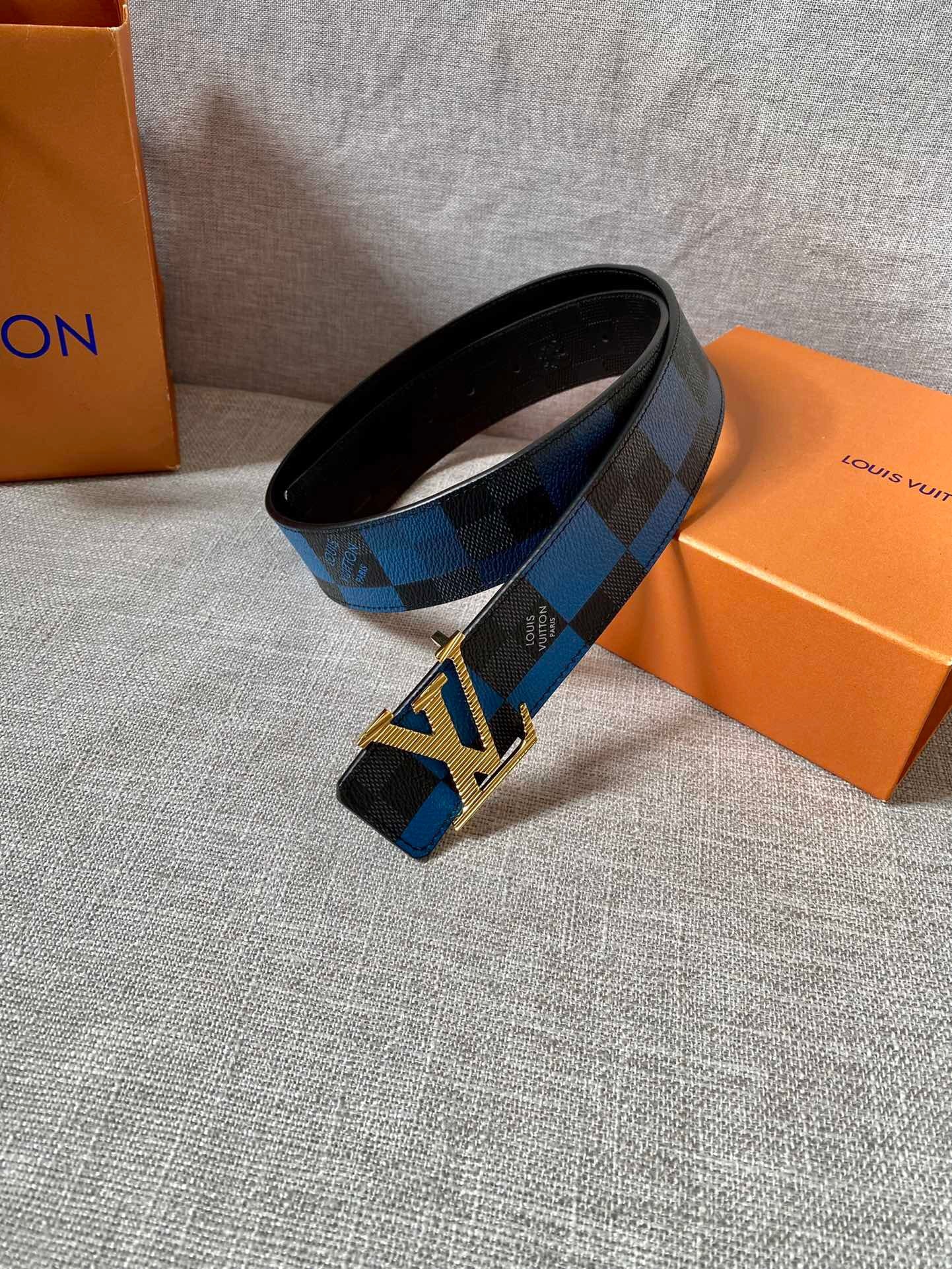 Louis Vuitton Initiales Reversible