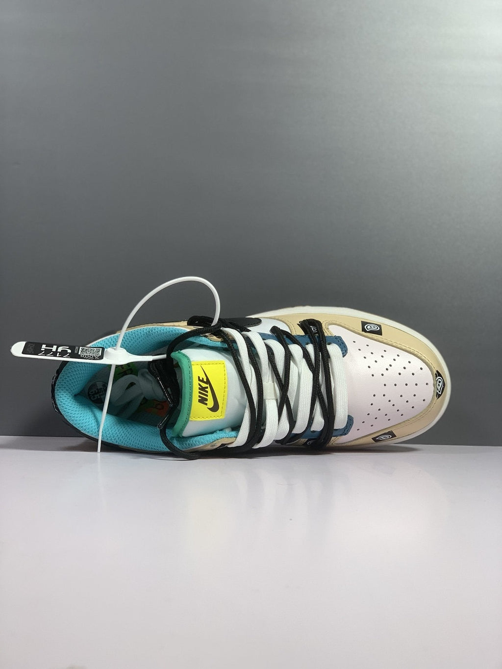 Nike SB Dunk Low Top