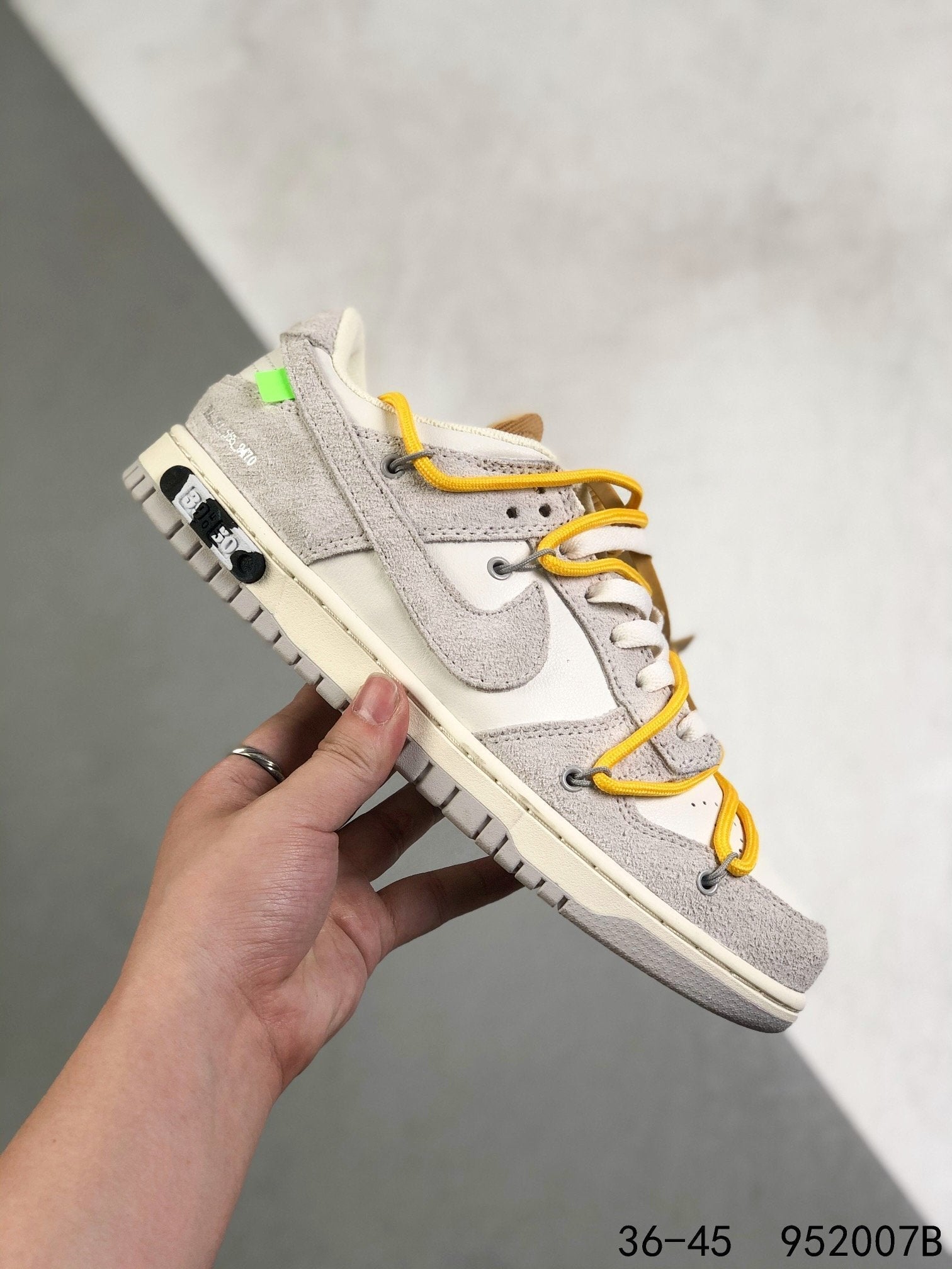 Nike Dunk Low Off-White Lot List