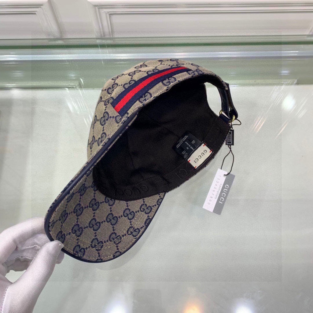 Gucci Canvas Baseball Cap with Web