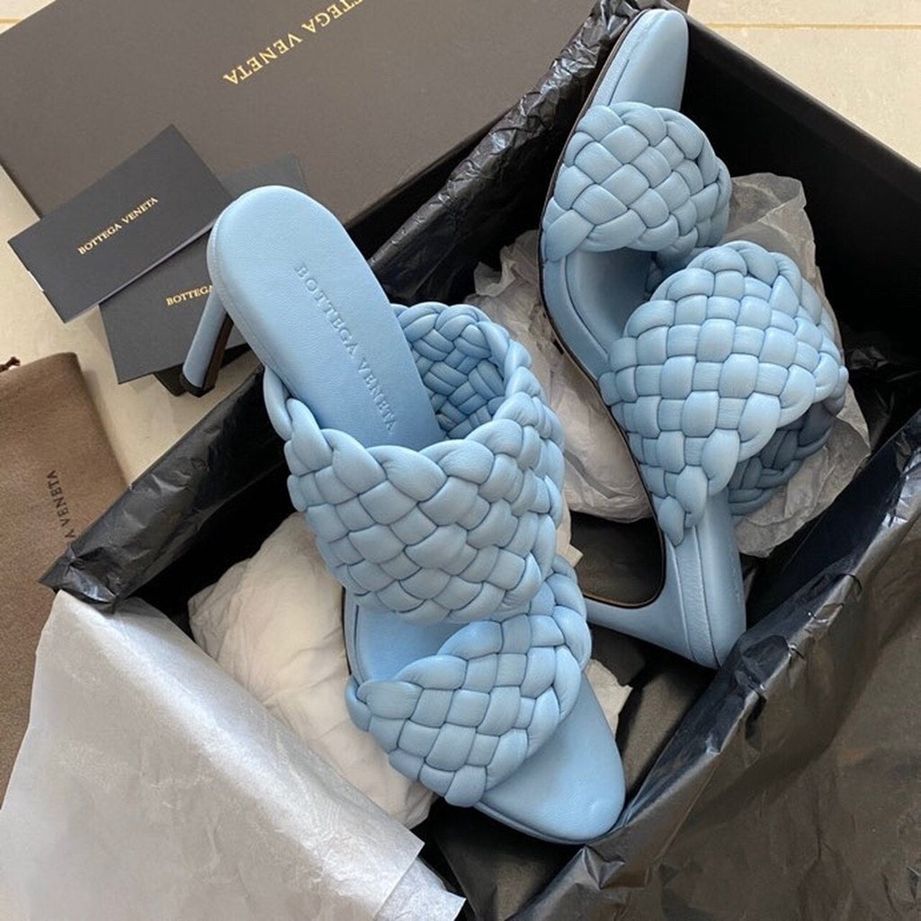 Bottega Veneta Curve Sandals 9.5cm Heel Lambskin Leather Spring/Summer 2020 Collection, Light Blue