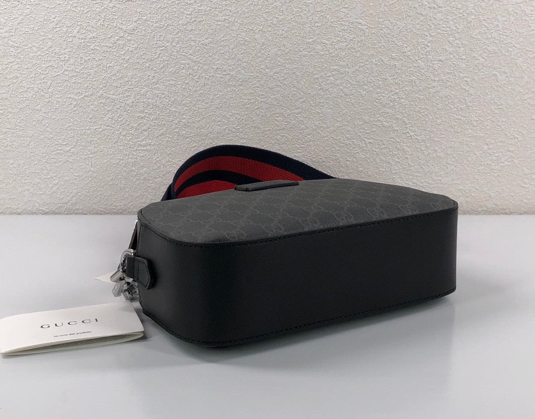 Gucci Black Shoudler Bag 24cm Black