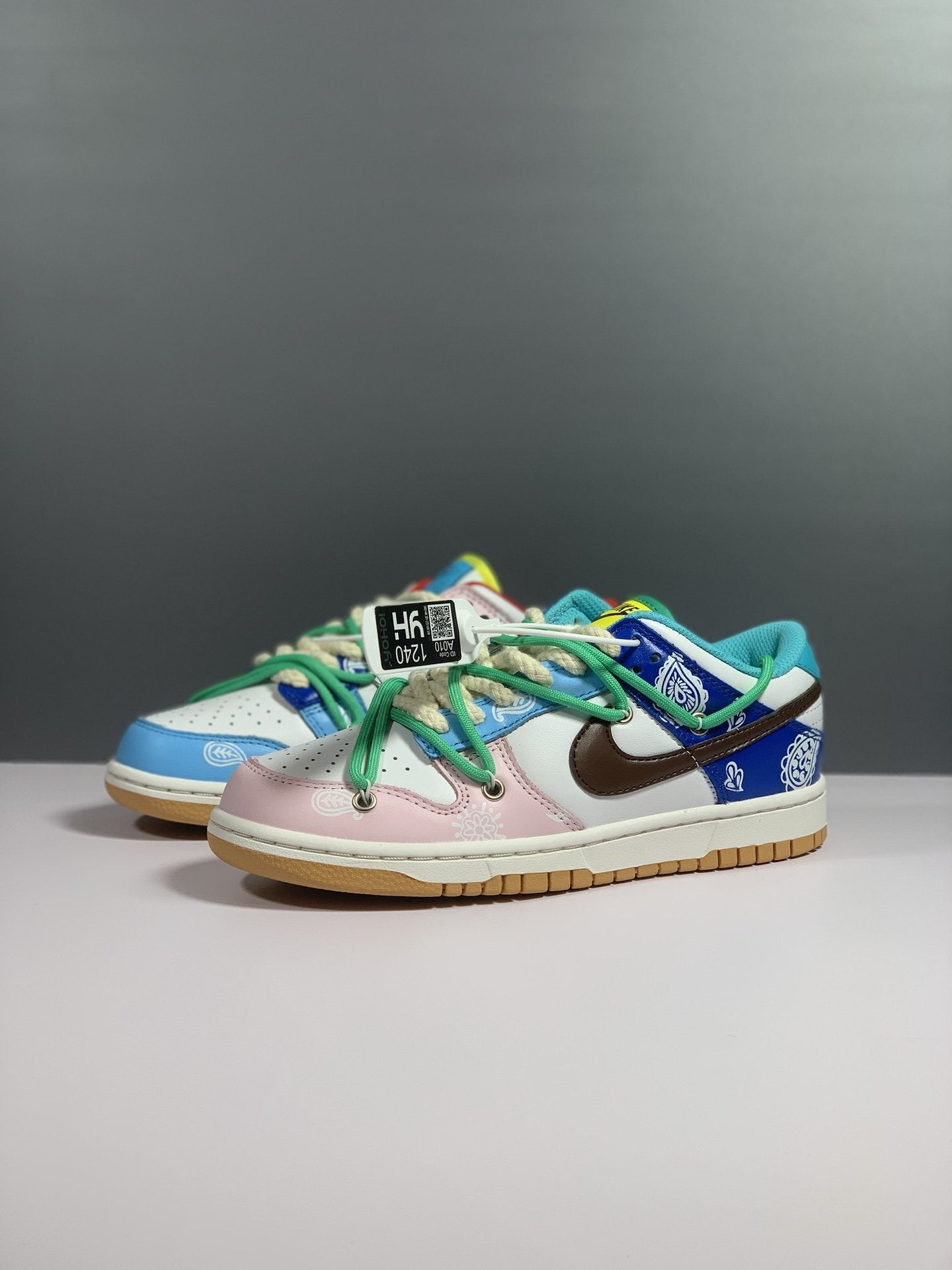 Nike SB Dunk Low Top