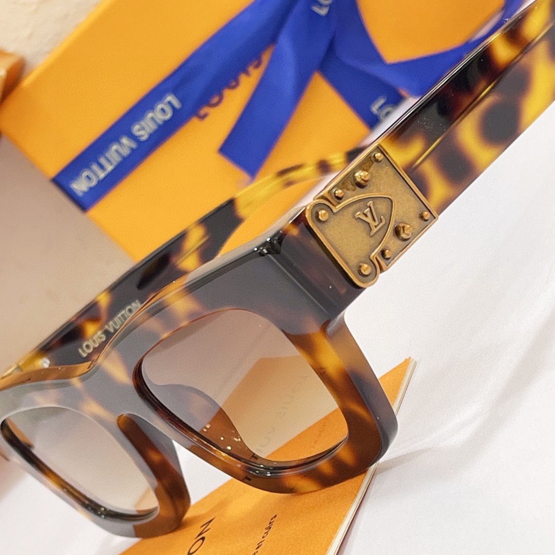 Louis Vuitton Treasure Sunglasses