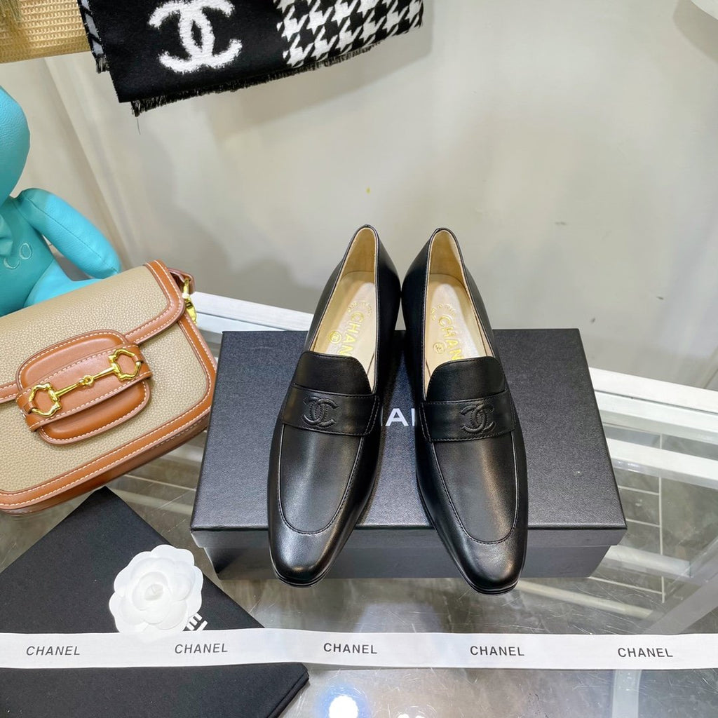 Chanel Loafers Black