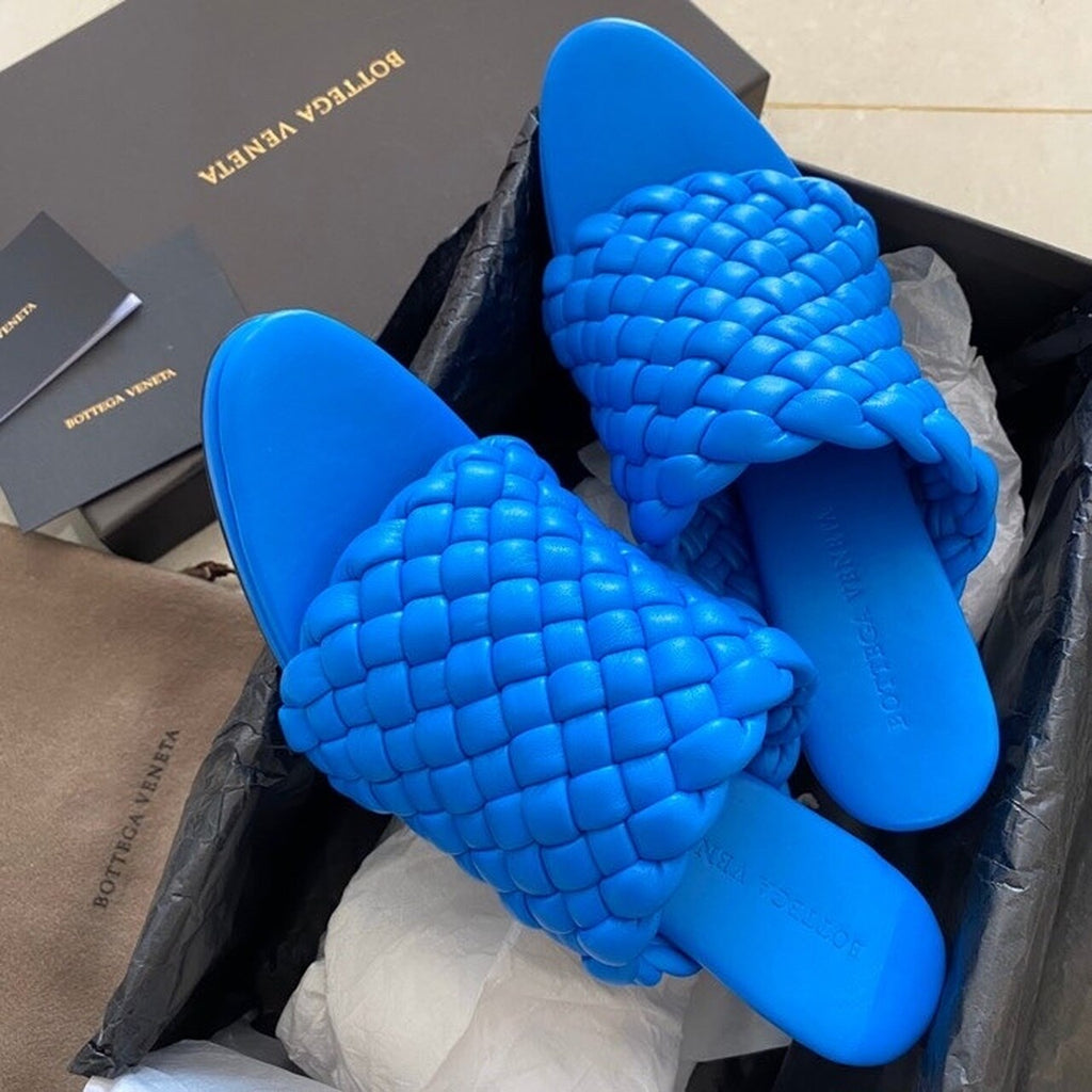 Bottega Veneta Curve Mules 9.5cm Heel Lambskin Leather Spring/Summer 2020 Collection, Electric Blue