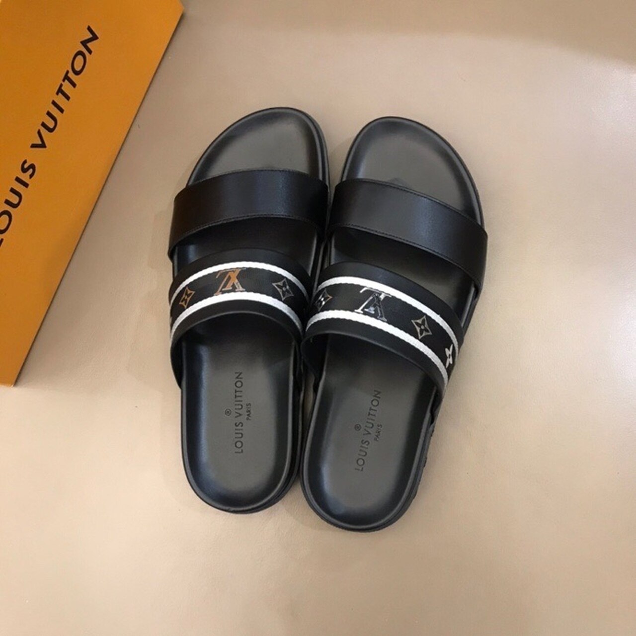 Louis Vuitton Double Strap Mules Mens Sandals Spring/Summer Collection Black/Silver