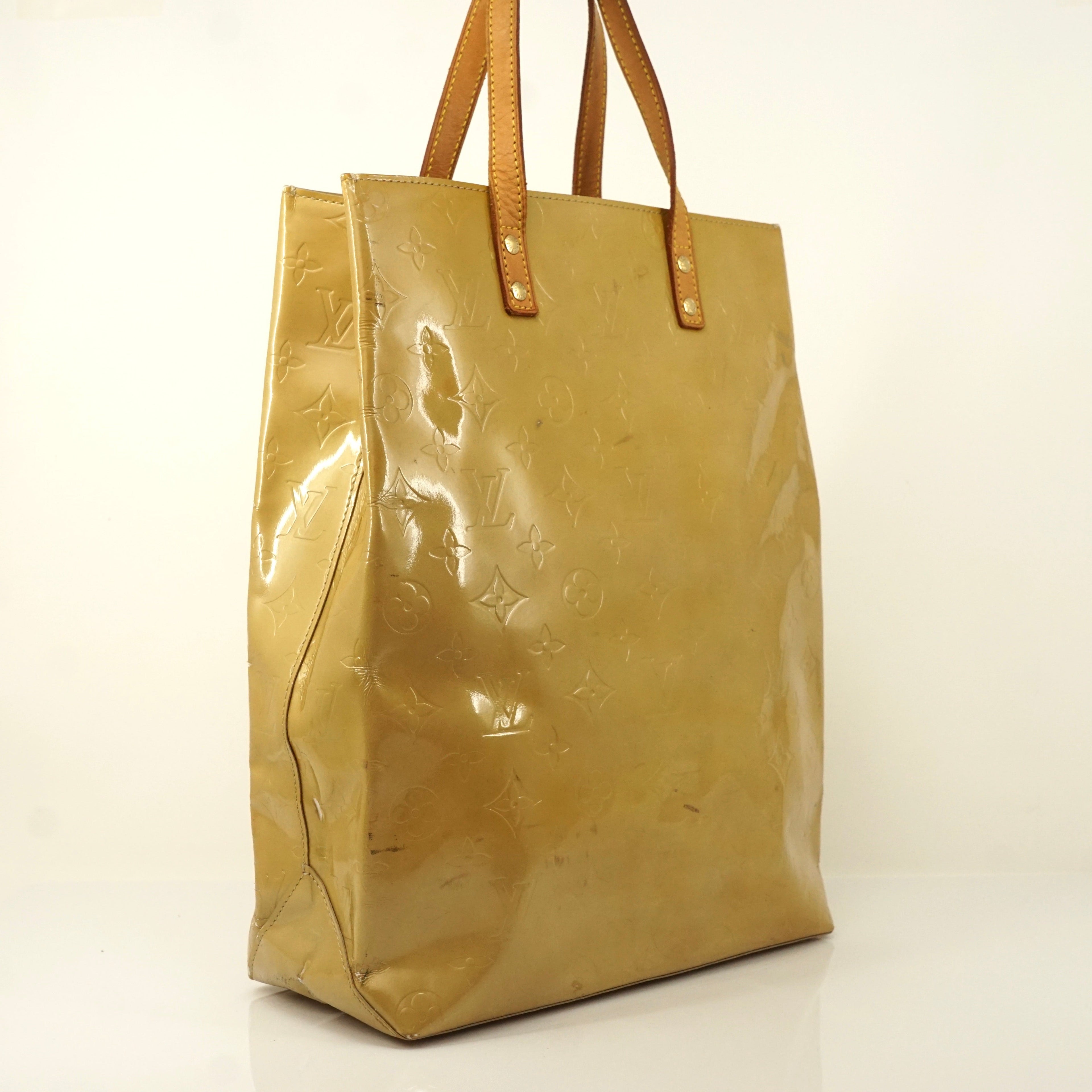 Louis Vuitton Lead Mm Beiges Vernis Hand
