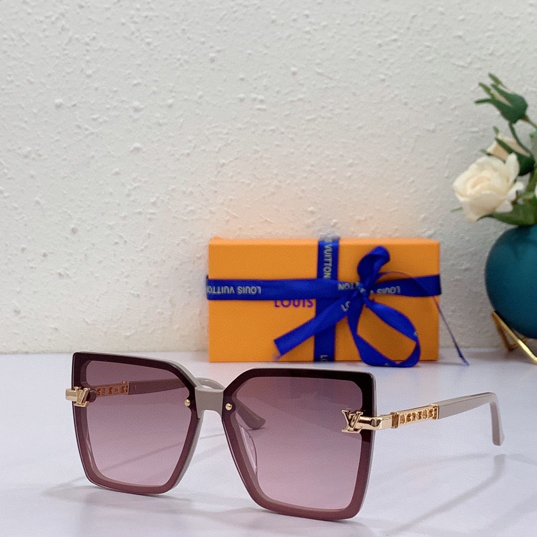 Louis Vuitton Moon Square Sunglasses