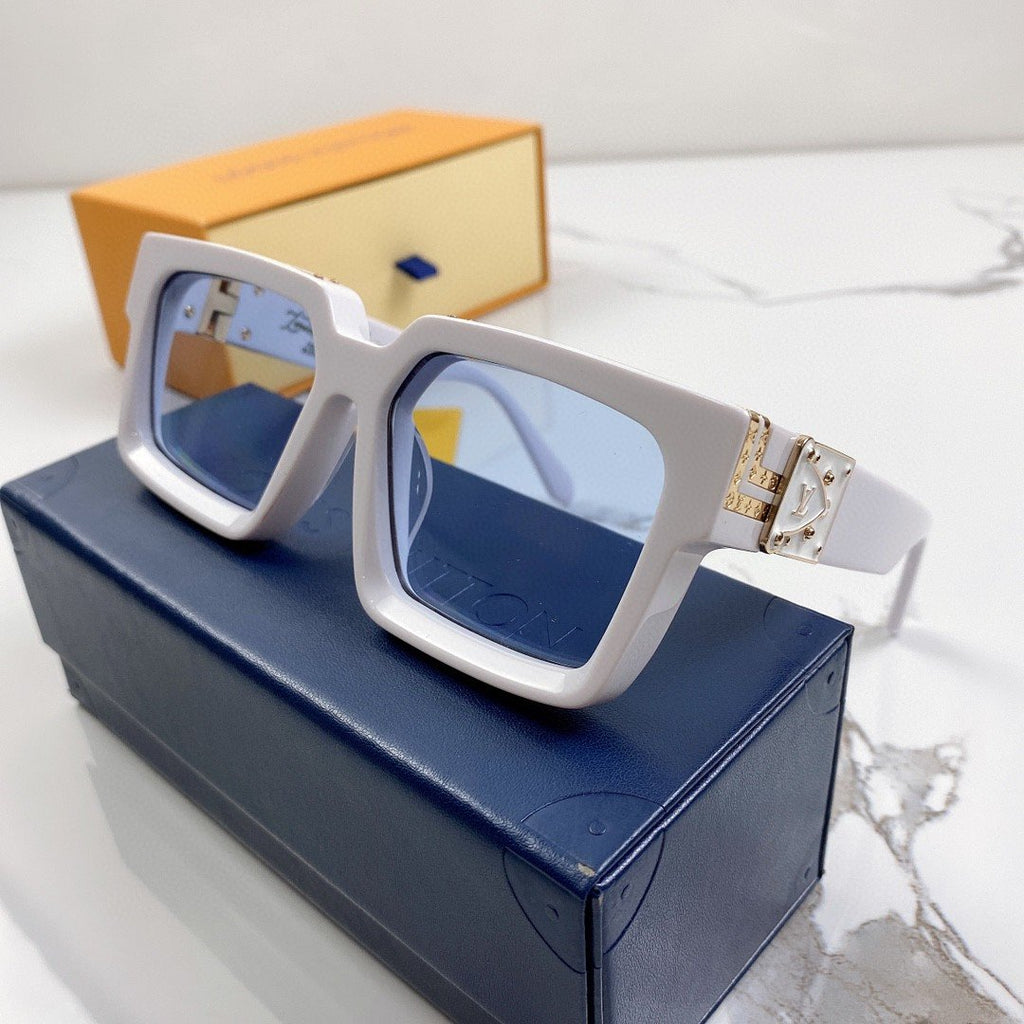 Louis Vuitton Link Cat Eye Sunglasses