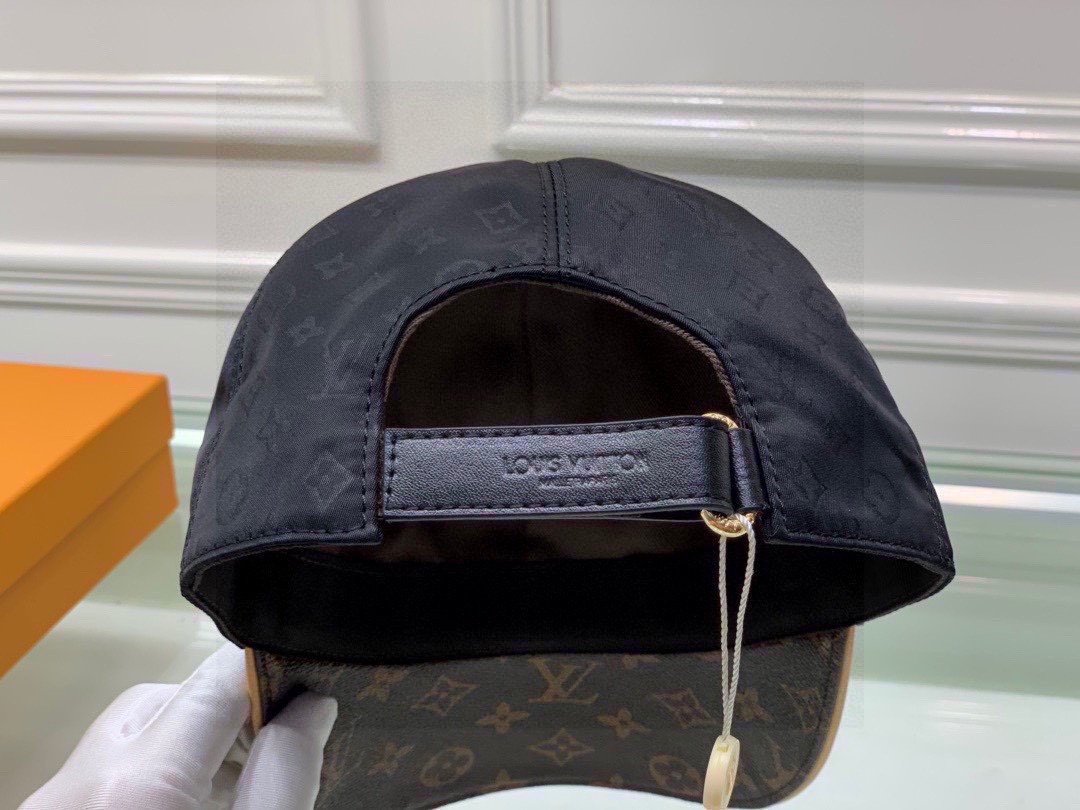 Louis Vuitton Get Ready Cap Black