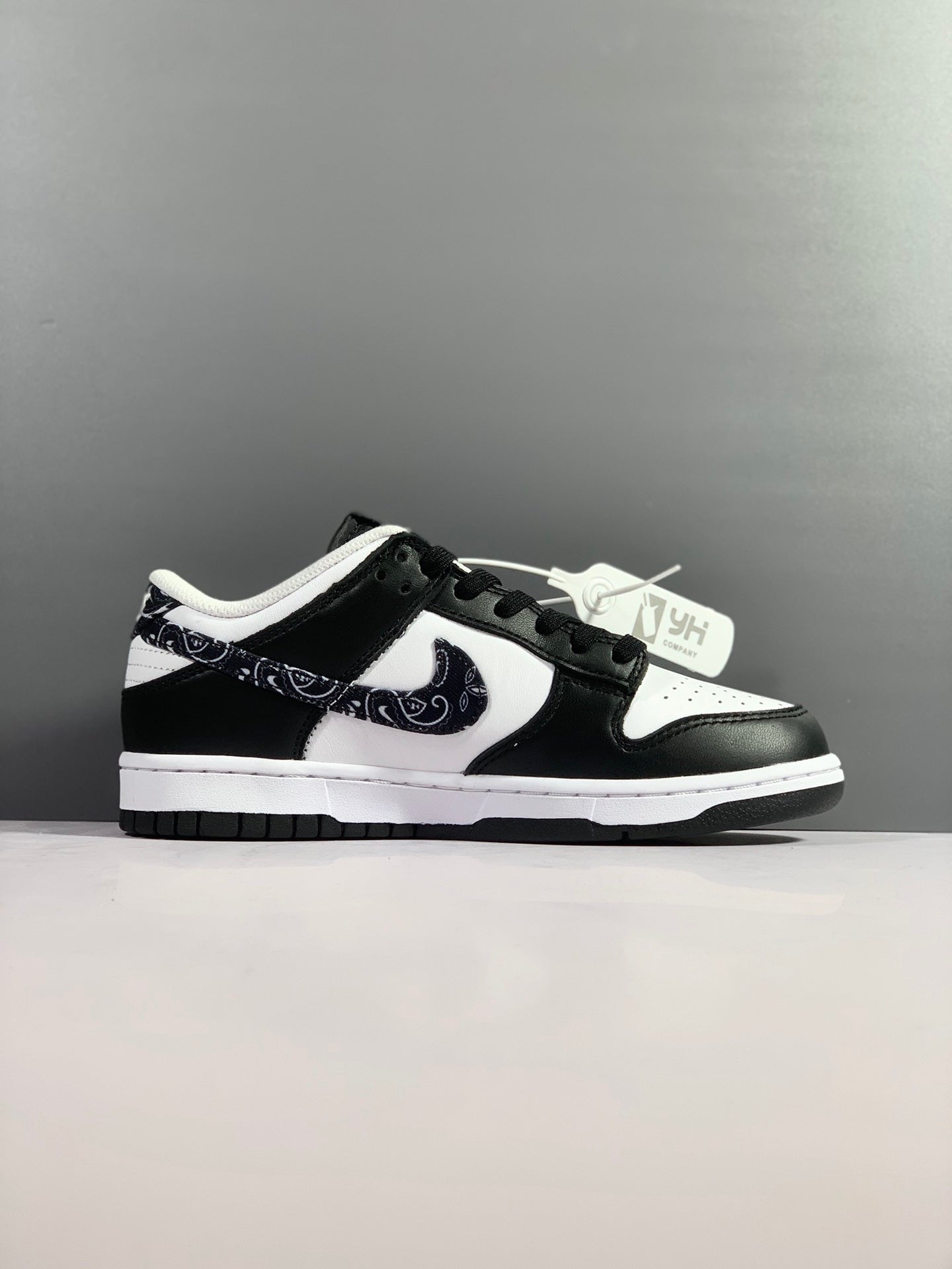 Nike SB Dunk Low Top