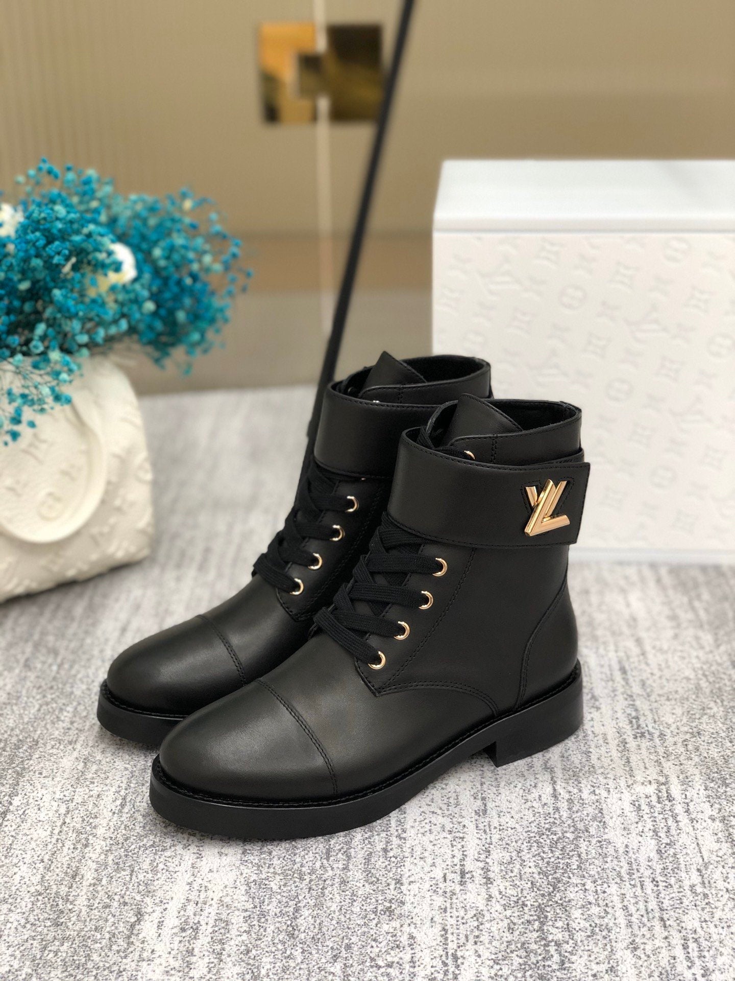 Louis Vuitton Wonderland Ranger Black