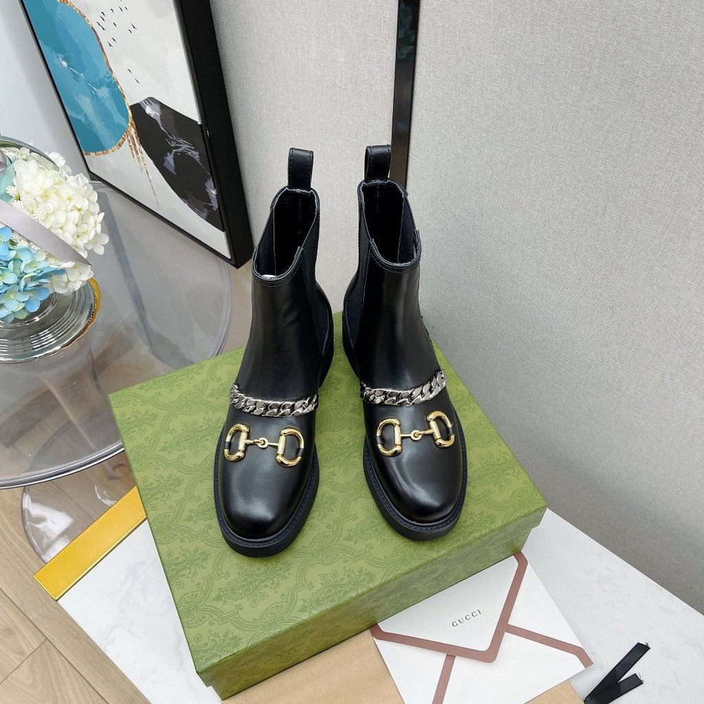 Gucci Ankle Chelsea Boots With Chain Black