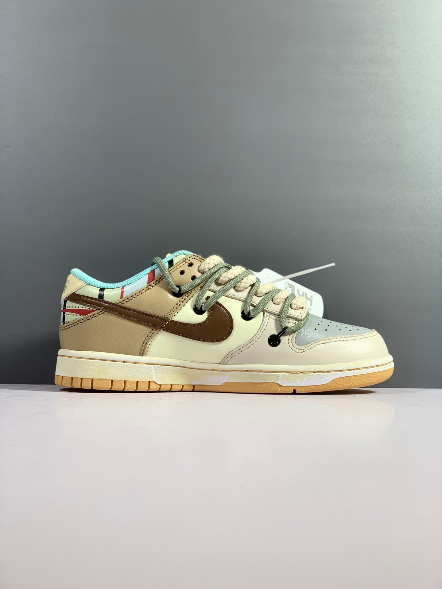Nike SB Dunk Low Top