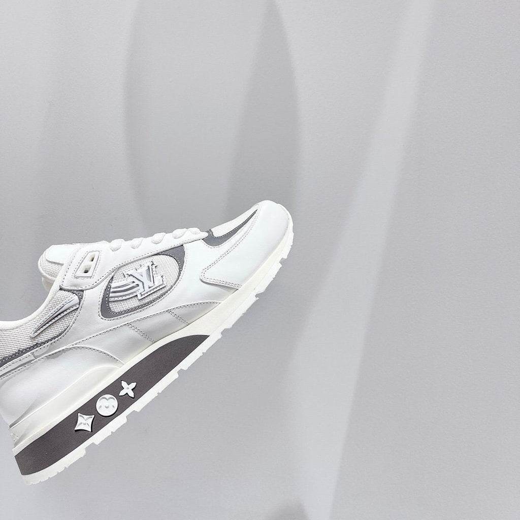 Louis Vuitton Run Sneaker White