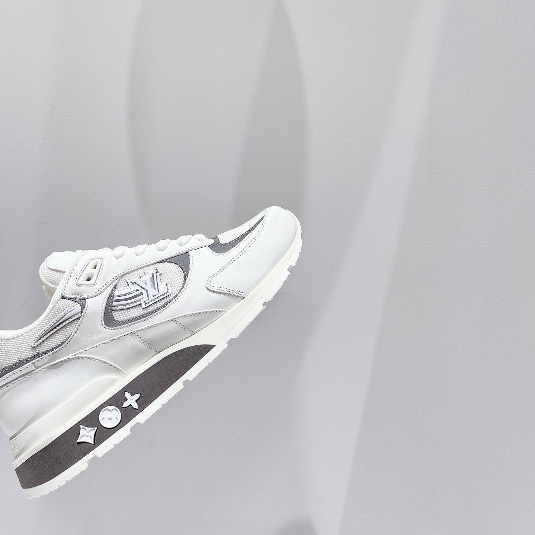 Louis Vuitton Run Sneaker White