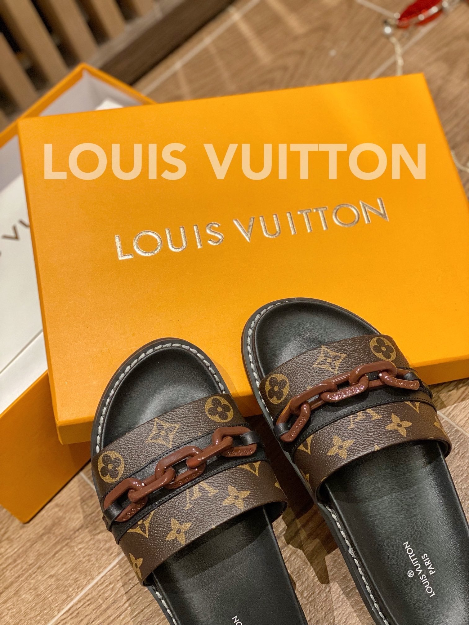 Louis Vuitton Unset Flat Comfort Mule White/Brown